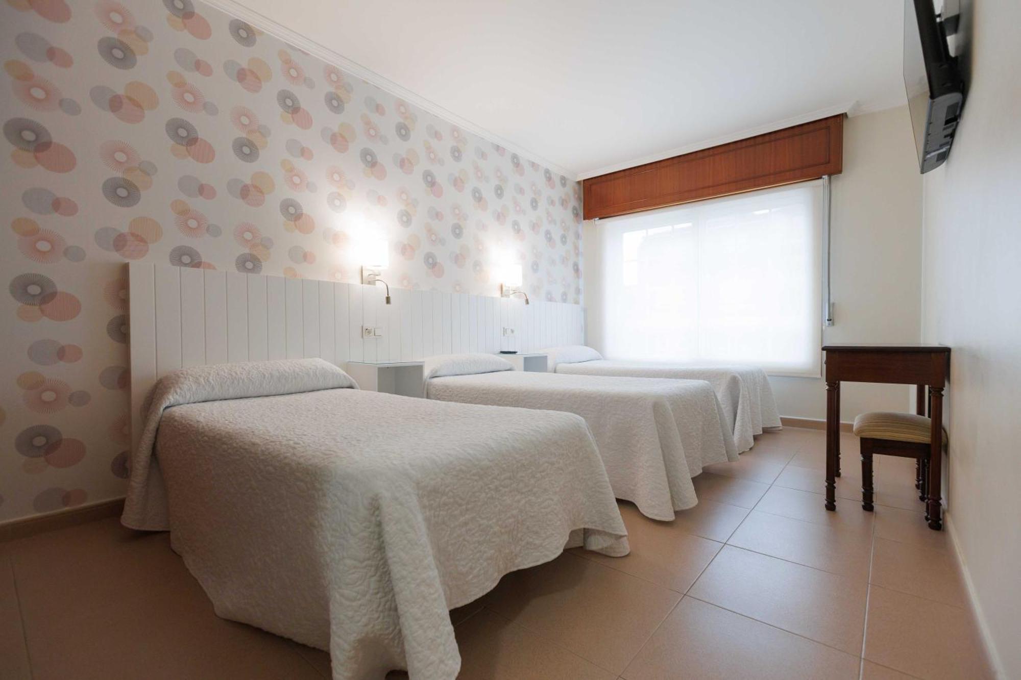 Hotel O Cruceiro Caldas De Reis Esterno foto