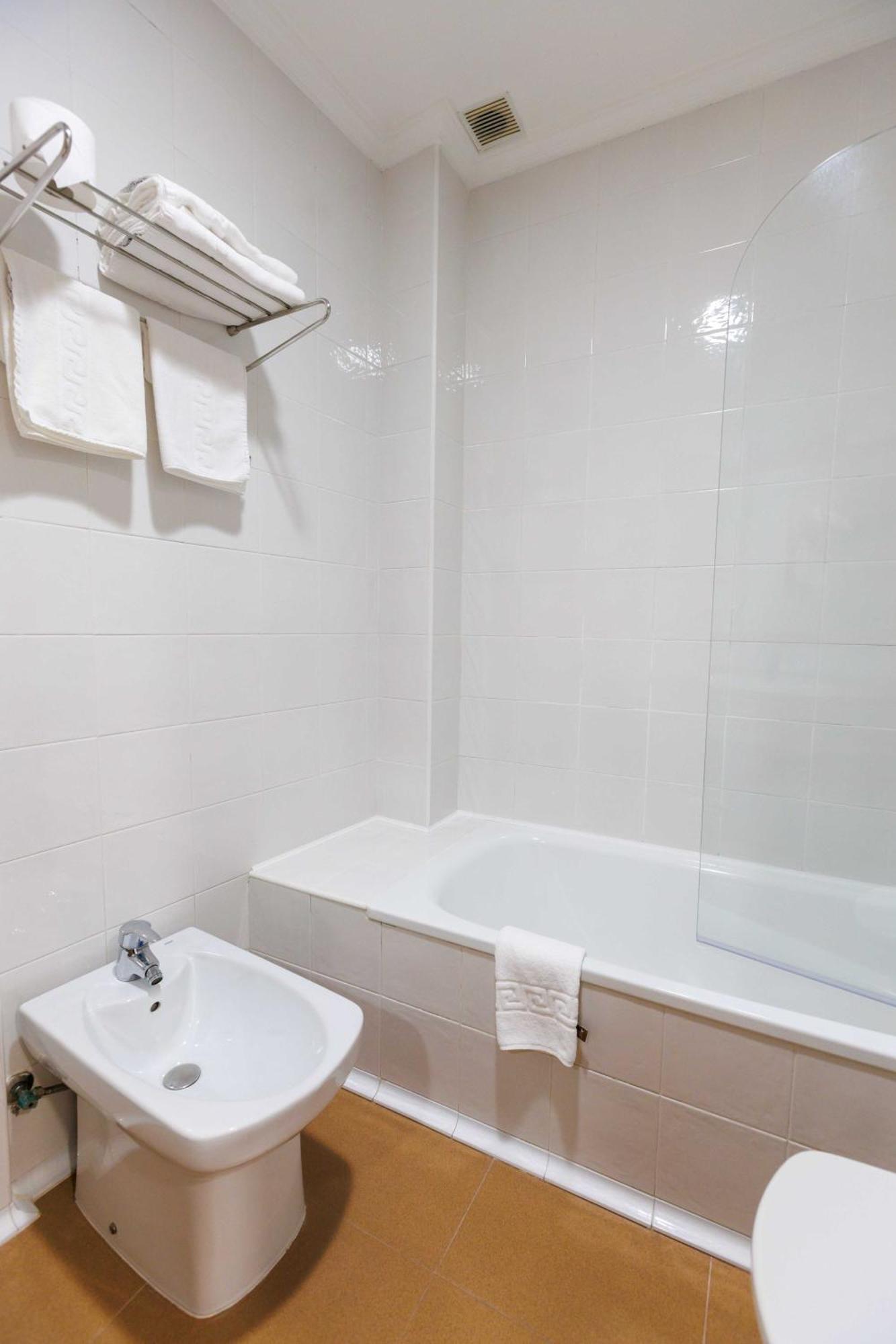 Hotel O Cruceiro Caldas De Reis Esterno foto