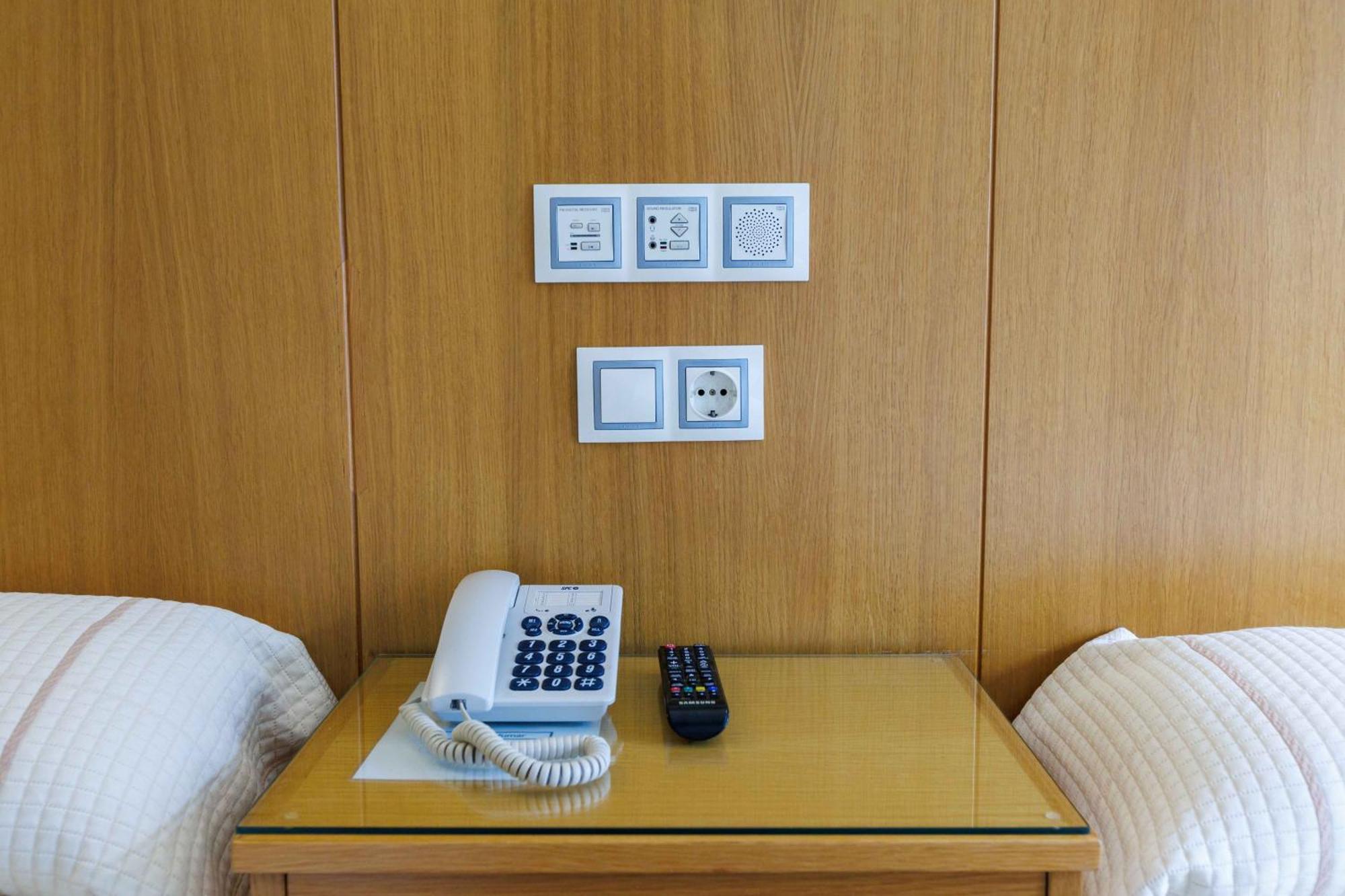 Hotel O Cruceiro Caldas De Reis Esterno foto