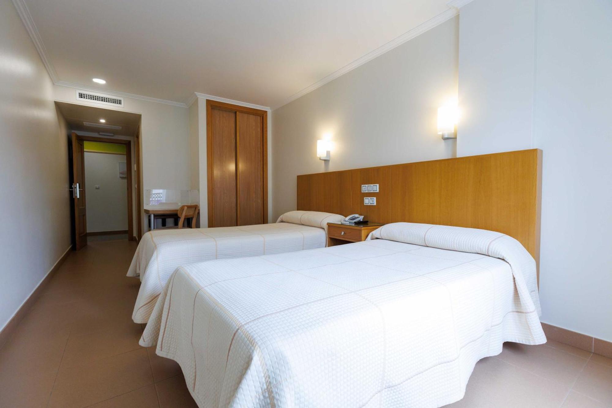 Hotel O Cruceiro Caldas De Reis Esterno foto