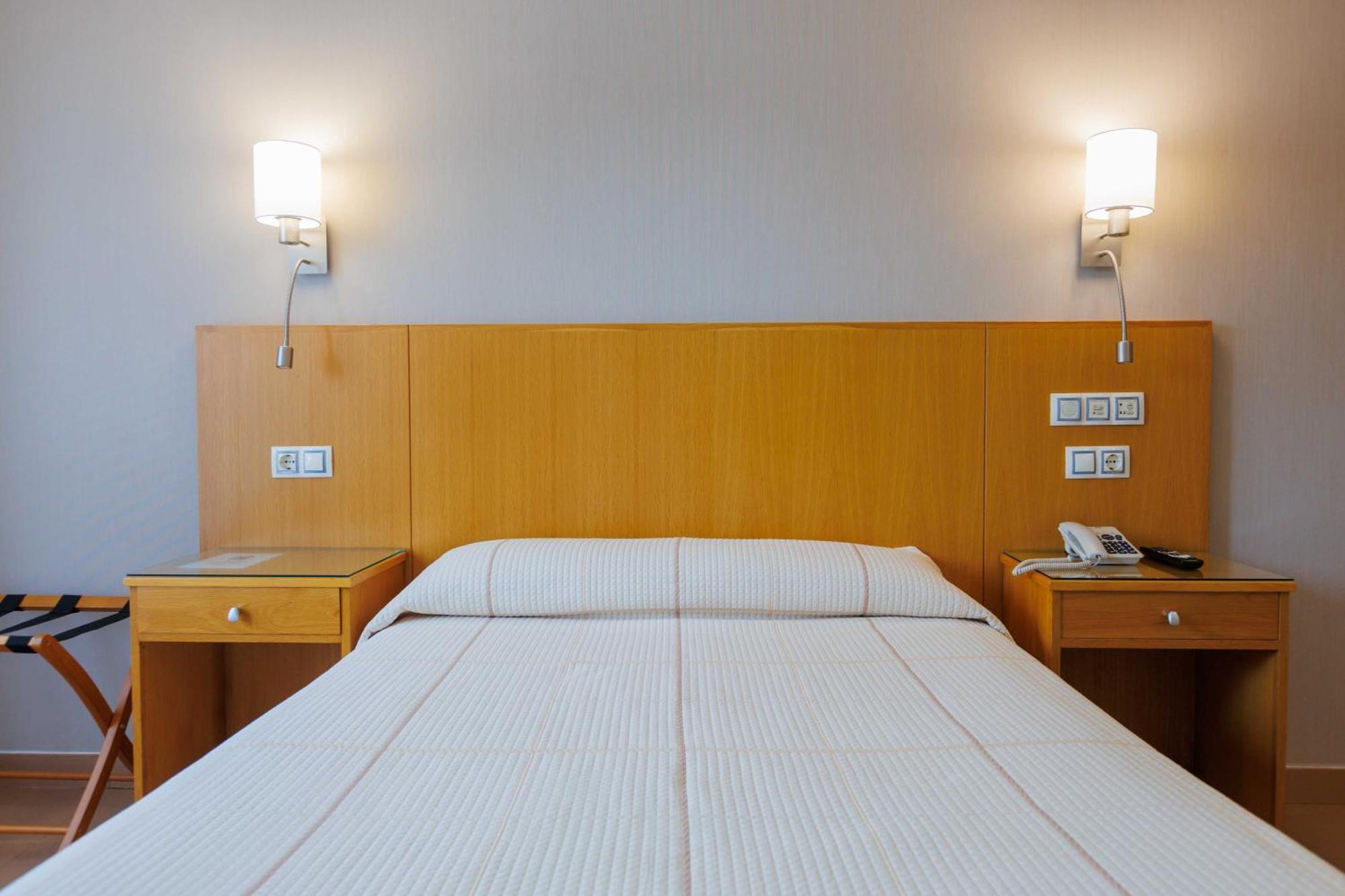 Hotel O Cruceiro Caldas De Reis Esterno foto