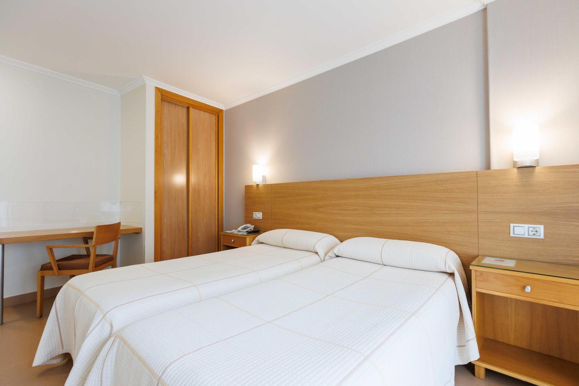 Hotel O Cruceiro Caldas De Reis Esterno foto