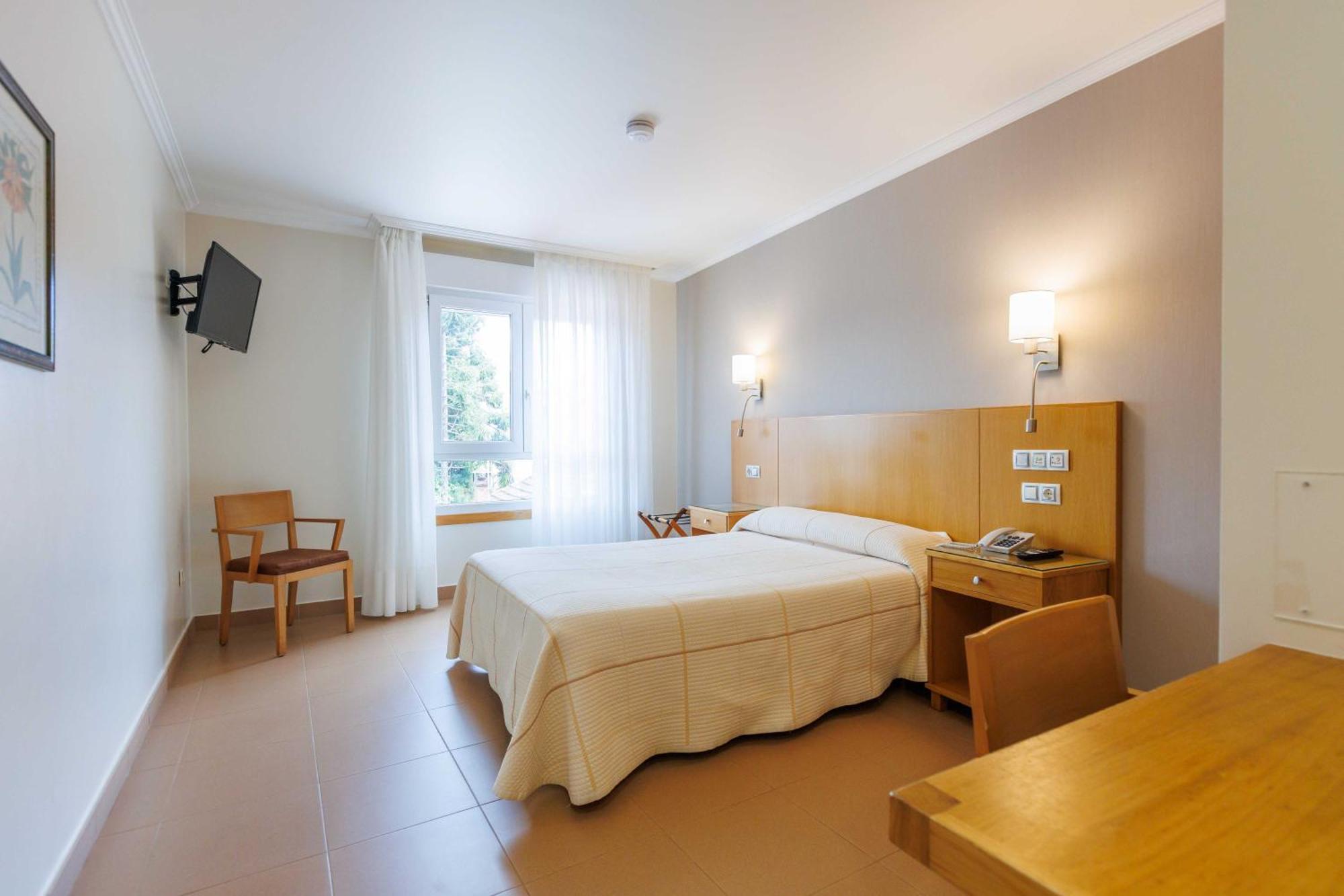 Hotel O Cruceiro Caldas De Reis Esterno foto